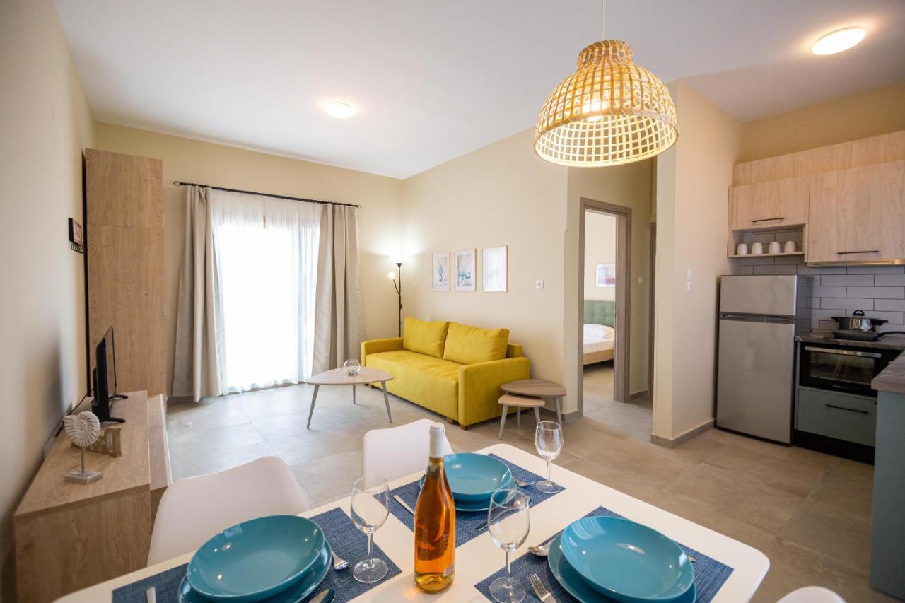 Varkes Suites 1 Неа-Потидеа Экстерьер фото